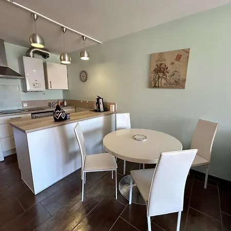 Appt 2 Pieces 4 Couchages Cap D'agde Ct090-221 * Agde